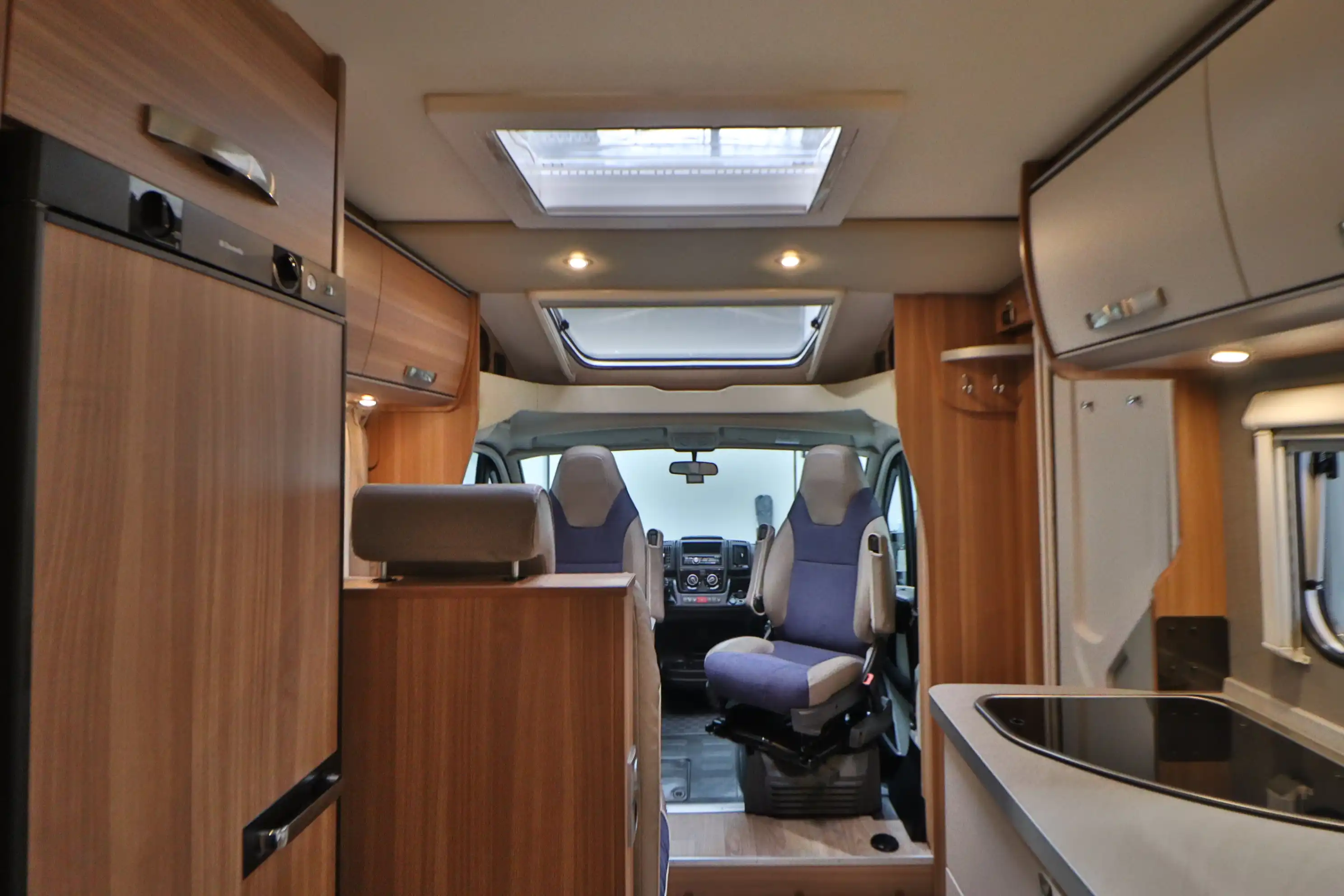 WEINSBERG Cara Loft 650 MF